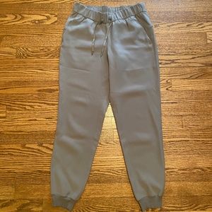 Lululemon Stretch High-Rise Jogger Full Length in Gray, Size 6